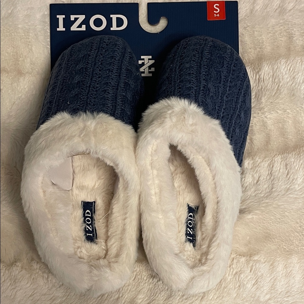 Izod Fleece Lined Slippers Size SM 5-6 Navy Blue Knit Upper Non Skid Sole Cozy